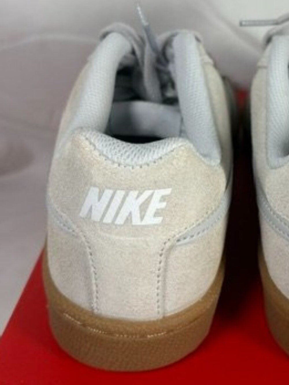 NEW-NEVER WORN! NIKE WOMENS 7 - Picture 6 of 12